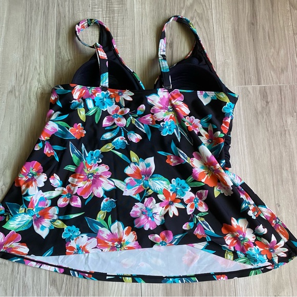 Miraclesuit 2 piece Bathing suit - Picture 5 of 6